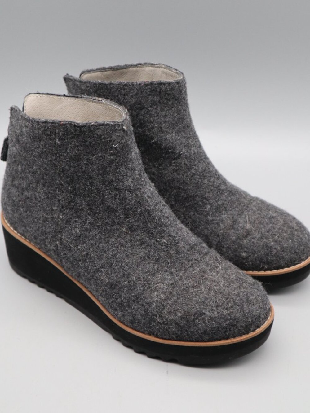Eileen Fisher Loyal Wedge Bootie Ankle Boot Felt Gray Women's Sz 6 EF48542A